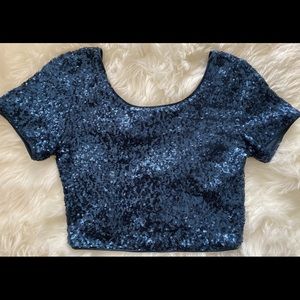 Navy blue sequenced crop top 💜